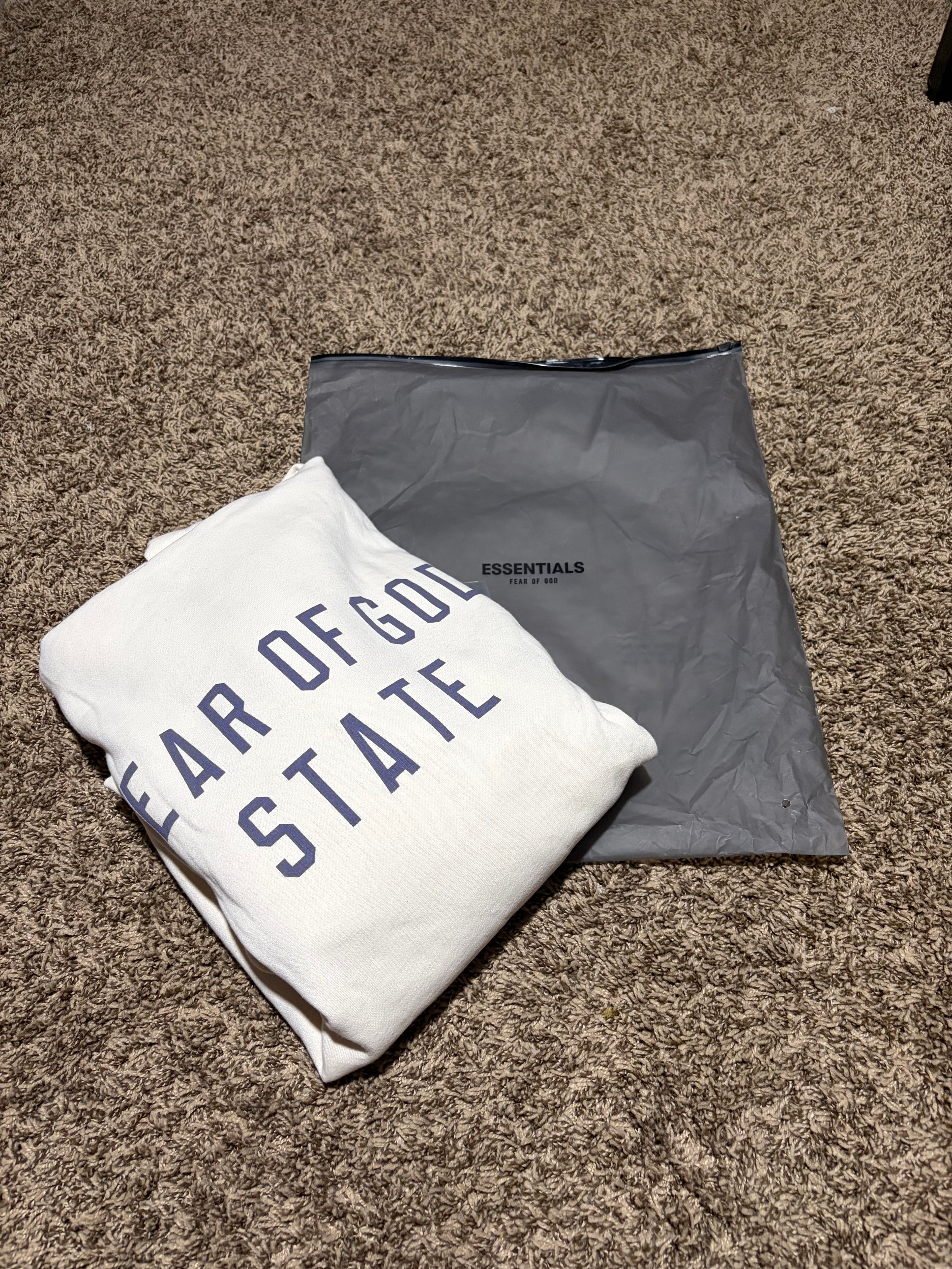 Essentials Fear of God Shell Hoodie Size Small